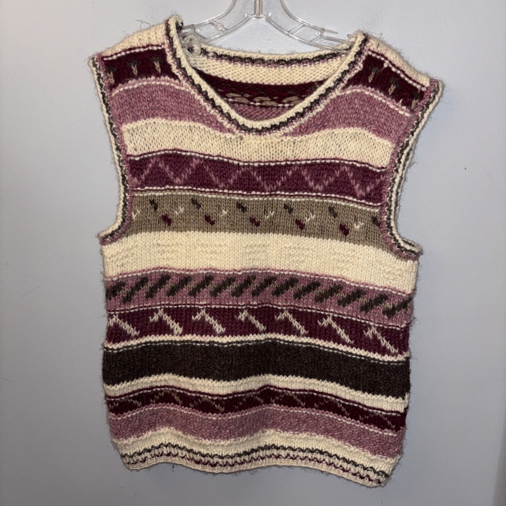 Striped Knit Sleeveless Sweater Vest in Cream and Mauve